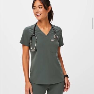 FIGS Bonsai Catarina Scrub Top